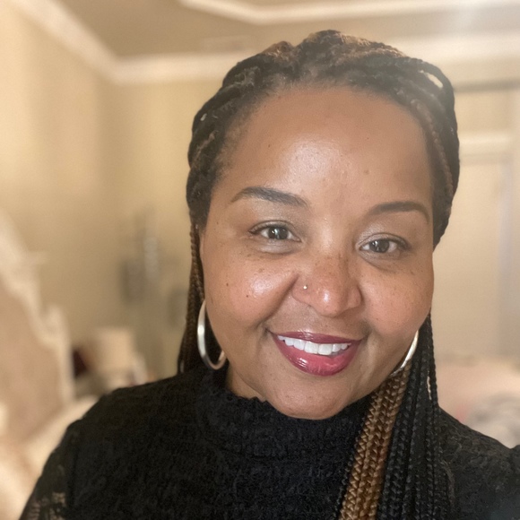 Meet your Posher, Juanita - Picture 1 of 1